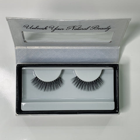 Audrey - Natural Lashes